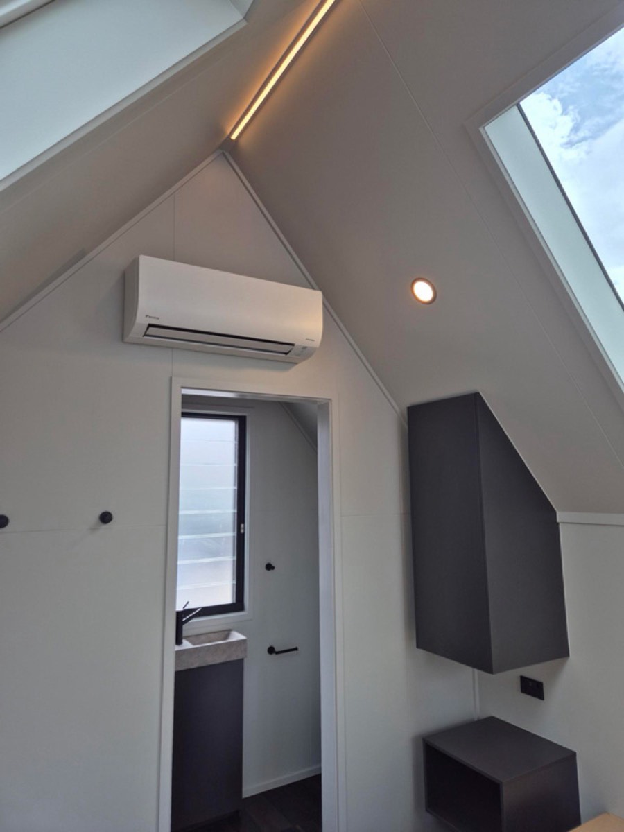 The Chalet 6000 (completed stock home), photo 3