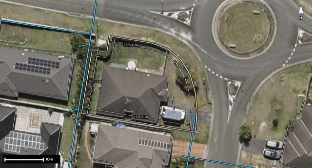 Aerial of 17 MARIGOLD Avenue, Regents Park QLD 4118 with the block outlined