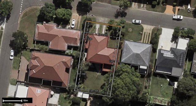 Aerial of 18 Epsom Street, Macgregor QLD 4109 with the block outlined