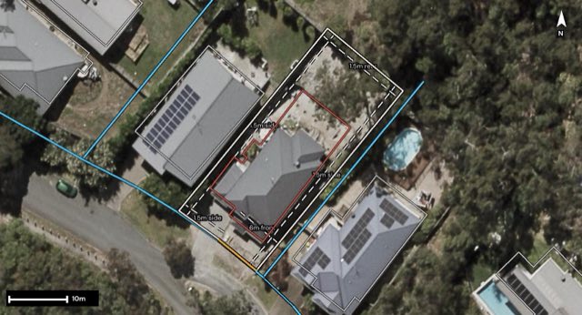 Aerial of 20 Millstream Retreat, Waterford QLD 4133 with the block outlined