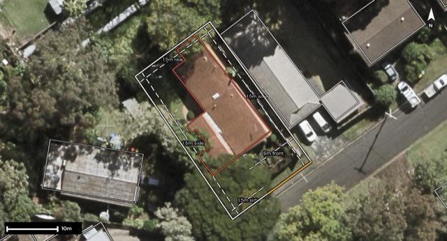 Aerial of 31 Steptoe Street, Chapel Hill QLD 4069 with the block outlined