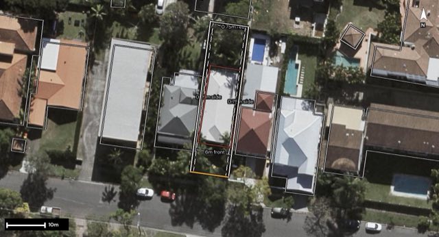 Aerial of 38 Balowrie Street, Hamilton QLD 4007 with the block outlined
