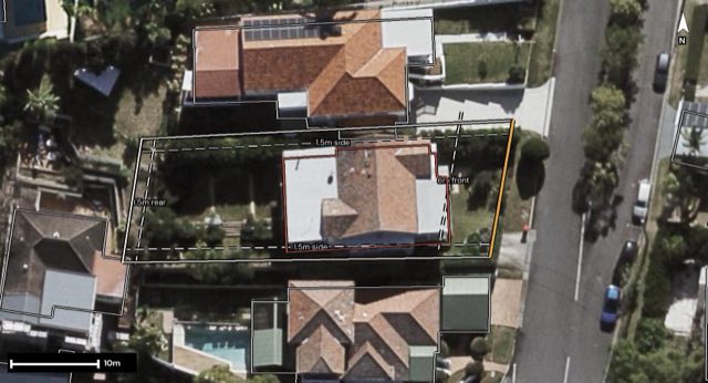 Aerial of 4 Bearsden Avenue, Newmarket QLD 4051 with the block outlined