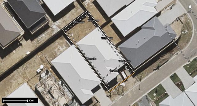 Aerial of 50 Hilltop Circuit, Pallara QLD 4110 with the block outlined