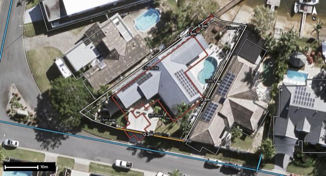 Aerial of 7 Huon Street, Broadbeach Waters QLD 4218 with the block outlined